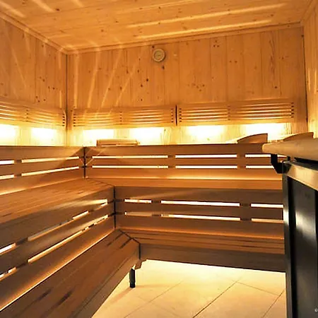 Zollenspieker Fährhaus 4*