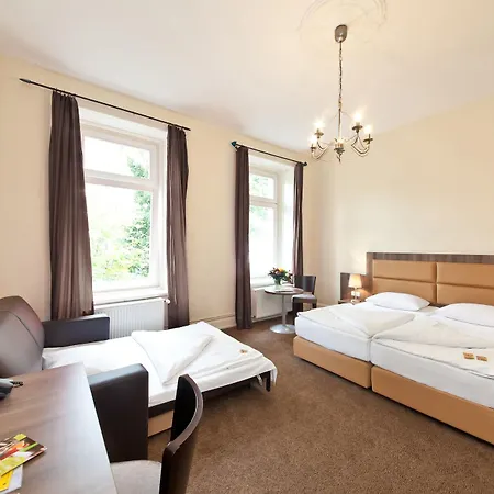 Hotel Koenigshof 3*