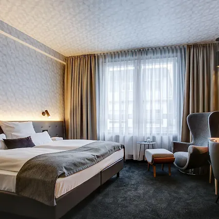 Boutique 125 Airport By Ina