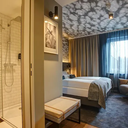 Boutique 125 Airport By Ina 4*