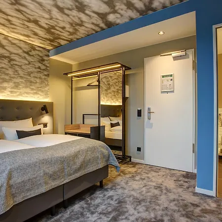 Hotell Boutique 125 Airport By Ina 4*
