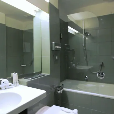 Szálloda Aussen Alster 4*