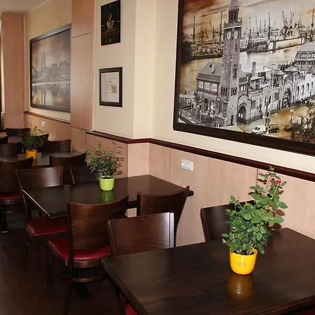 Altan Hotel