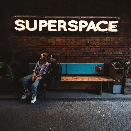 Hotel Superbude St Pauli 3*