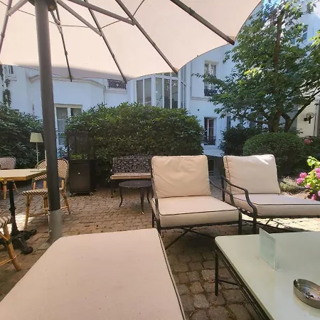 Aussen Alster Szálloda 4*