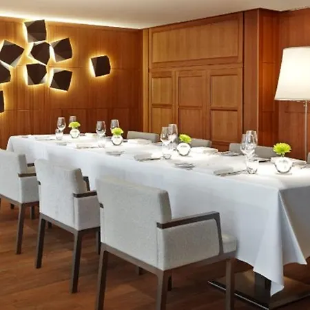 Conrad Hotel 5*