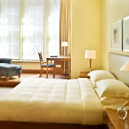 Hotel Conrad