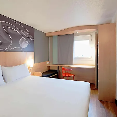 Ibis Alsterring 3*