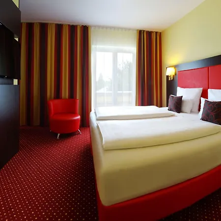 Western Plaza Hotel