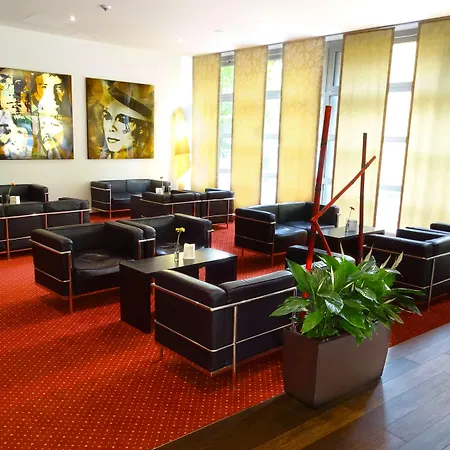 Western Plaza 4*