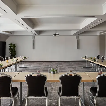 Crowne Plaza Hamburg-city Alster By Ihg Hotel Amburgo
