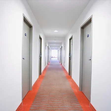 Select Nord 4*