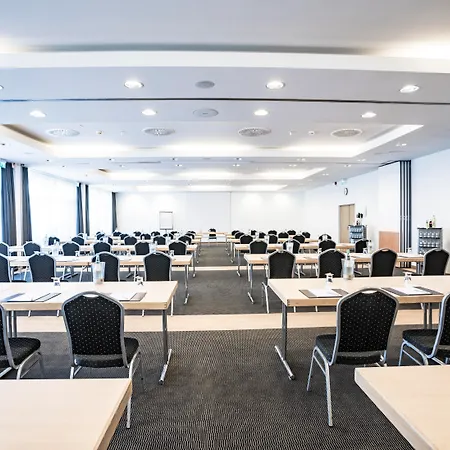Select Nord 4* Hamburg