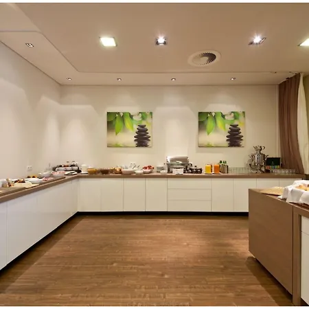 - The Niu, Fusion St. Georg By Ihg