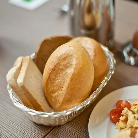 - The Niu, Fusion St. Georg By Ihg 3* Hamburgo