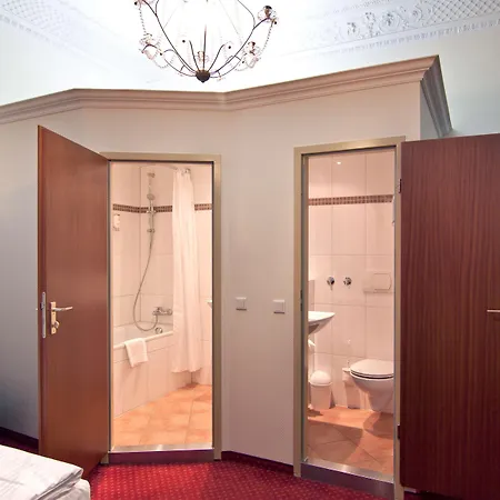 Novum Graf Moltke Szálloda 3*
