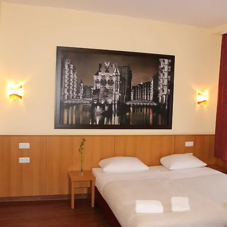 Otel Altan 2*