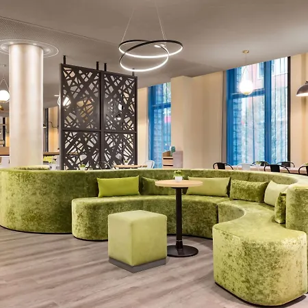 Super 8 By Wyndham Mitte Hotel