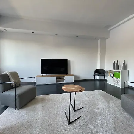 Truretreats Design Loft Fuer 8 Personen I Riesige Kueche I Echarger I 65z Smarttv I 150qm Apartment