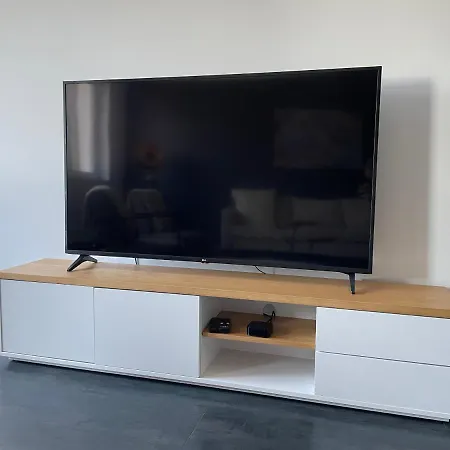 Apartment Truretreats Design Loft Fuer 8 Personen I Riesige Kueche I Echarger I 65z Smarttv I 150qm Hamburg