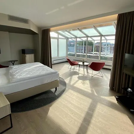 Hotel Crowne Plaza Hamburg-city Alster By Ihg 4*