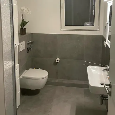 Otto Apartment *