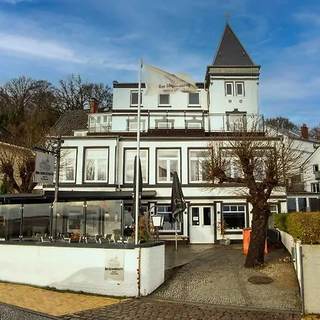 Strandhaus Blankenese Guest house