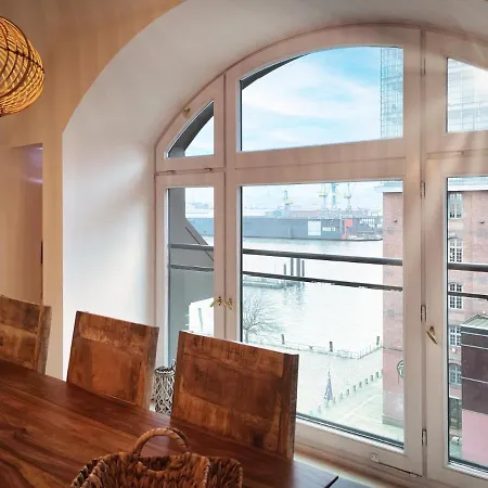 Apartment Loft-panoramablick-hafen & Elbe!