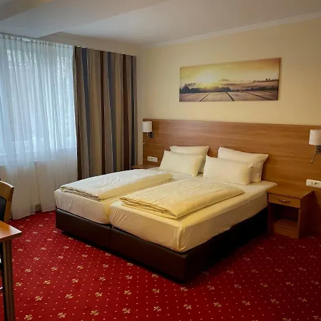 Harburger Hof 3*