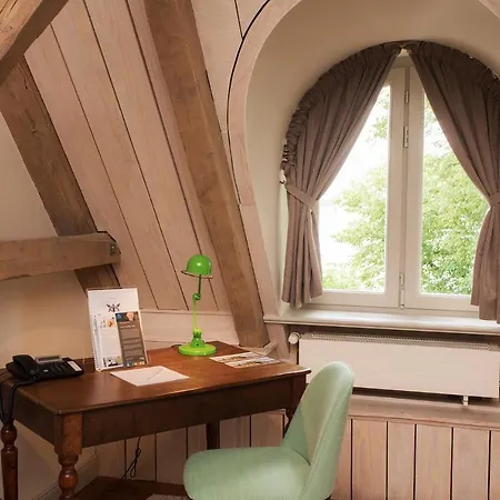 Zollenspieker Fährhaus 4*