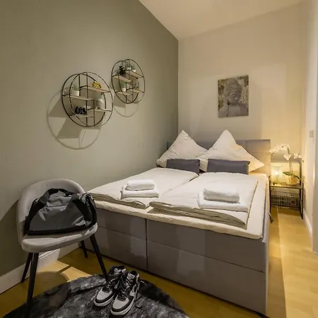 The Harbour 1 Apartment *