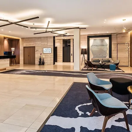Le Meridien 5*