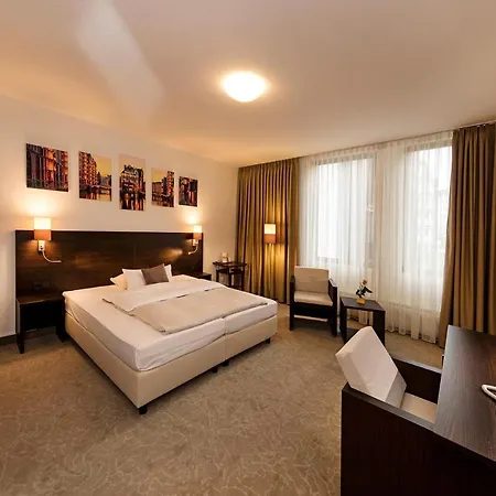 Hotel Cristobal 3*