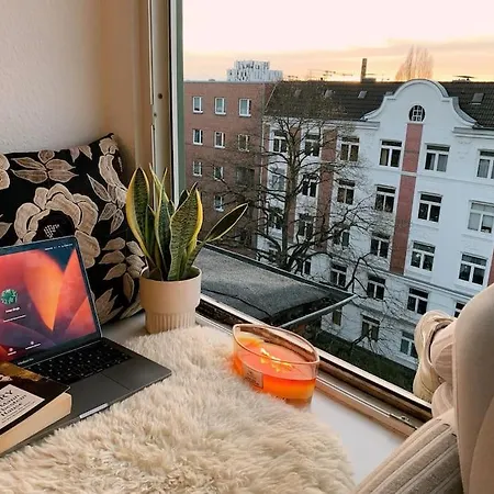 Artist Apartment, Skyline View & Breakfast Inclusive * Hamburg