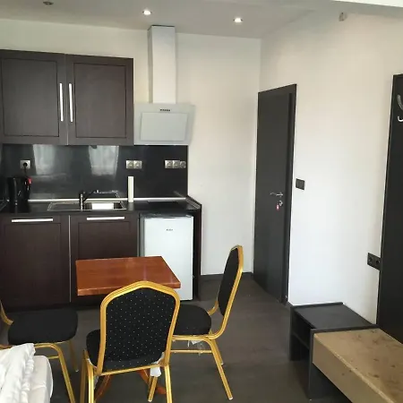 City Suite Apartments