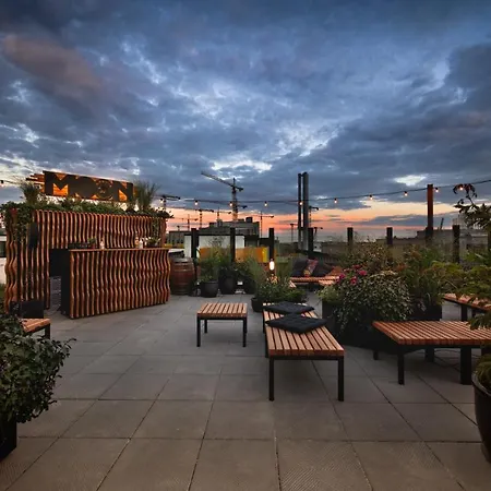 Pierdrei Hafencity מלון 4*