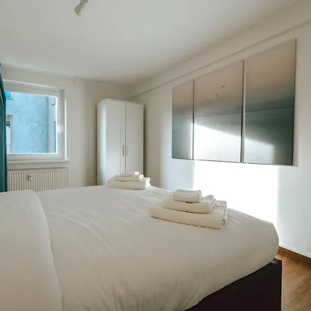 Apartment Zentral Gelegenes Premium-apartment Mit Viel Tageslicht