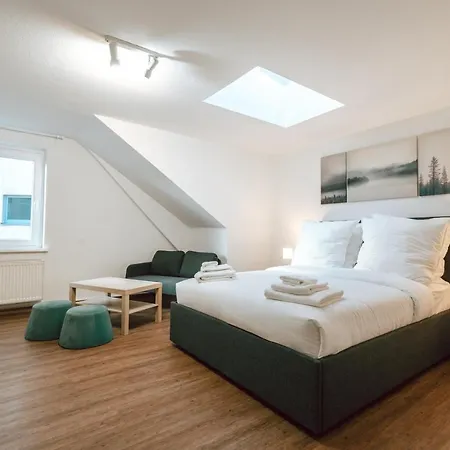 Zentral Gelegenes Premium-apartment Mit Viel Tageslicht Apartment Hamburg