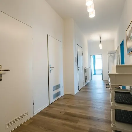 Zentral Gelegenes Premium-apartment Mit Viel Tageslicht Apartament *
