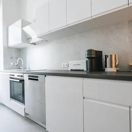 Apartment Zentral Gelegenes Premium-apartment Mit Viel Tageslicht