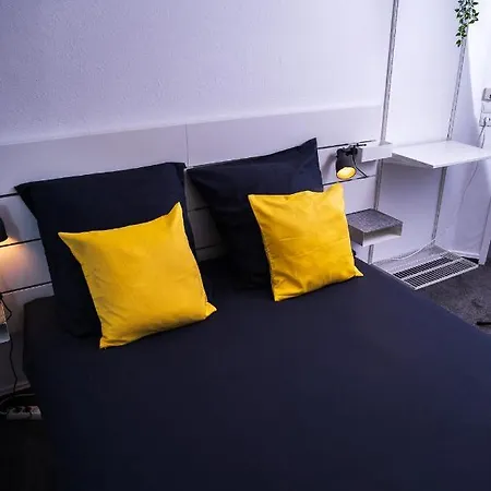 Spacious 3 Bedroom Apartment *