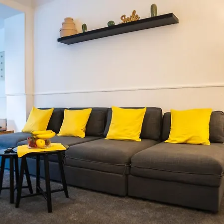 Spacious 3 Bedroom * Hamburg