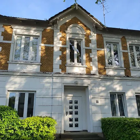 Wohnen In Der Buergermeistervilla Hamburg