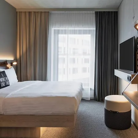 Moxy 3* Hamburg