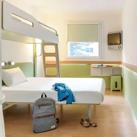 Hotel Ibis Budget Ost