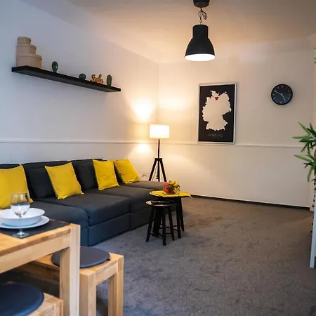 Spacious 3 Bedroom Apartment Hamburg