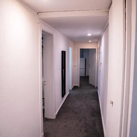 Spacious 3 Bedroom * Hamburg
