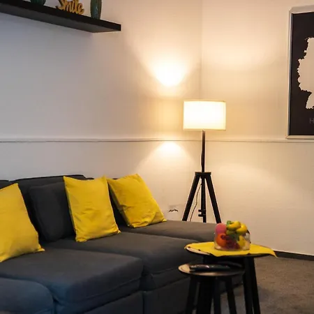 Spacious 3 Bedroom Hamburg