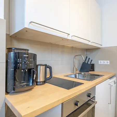 Apartment 121 Wendenstrasse *