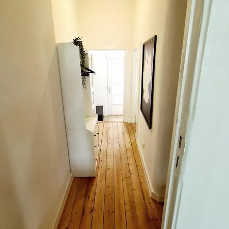 122 Flachsland Vorne Apartment